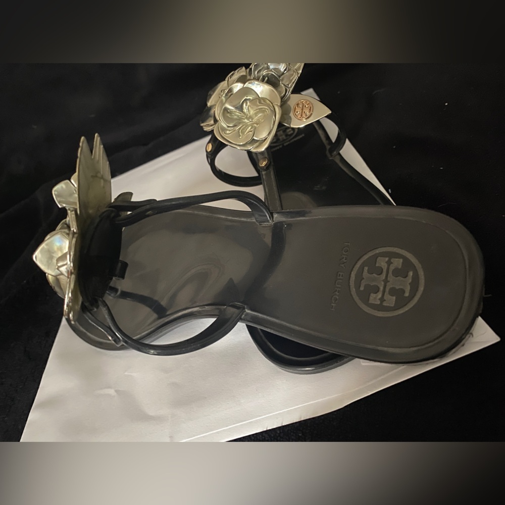 Tory Burch blossom flat jelly thong sandal.